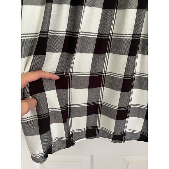 Plaid Maternity Shirt - Picture 2 of 3